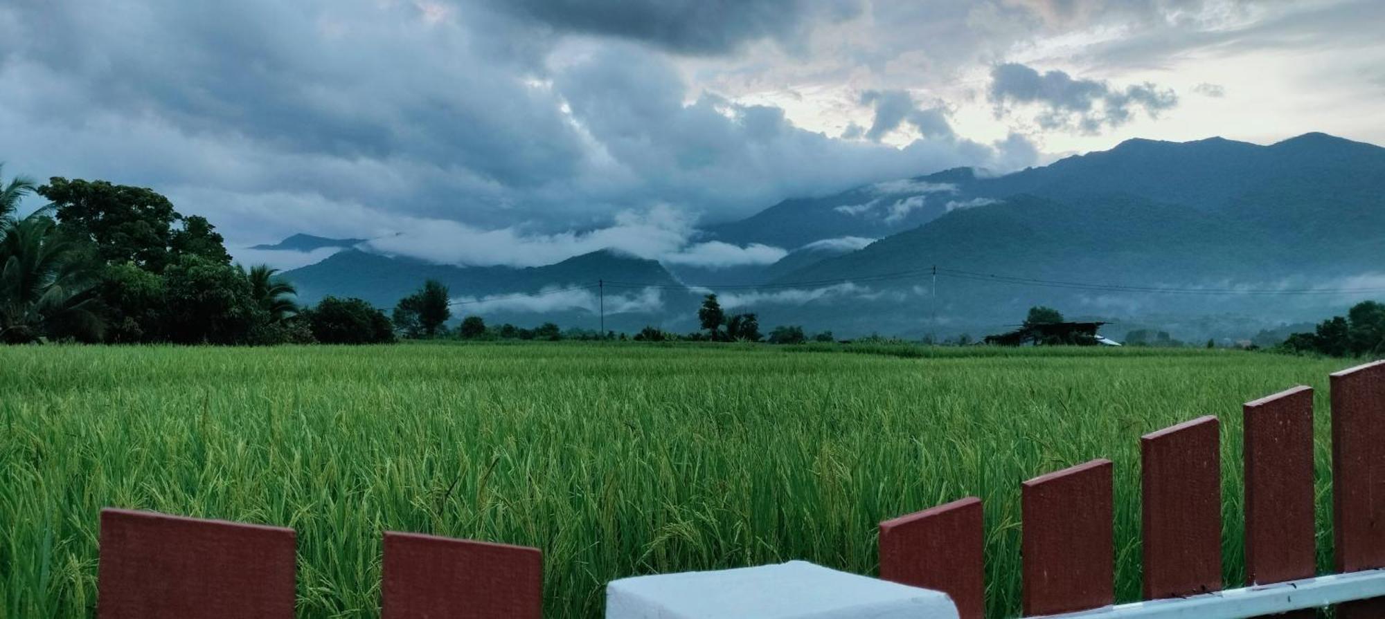 Poonsap Homestay Nan Exterior foto